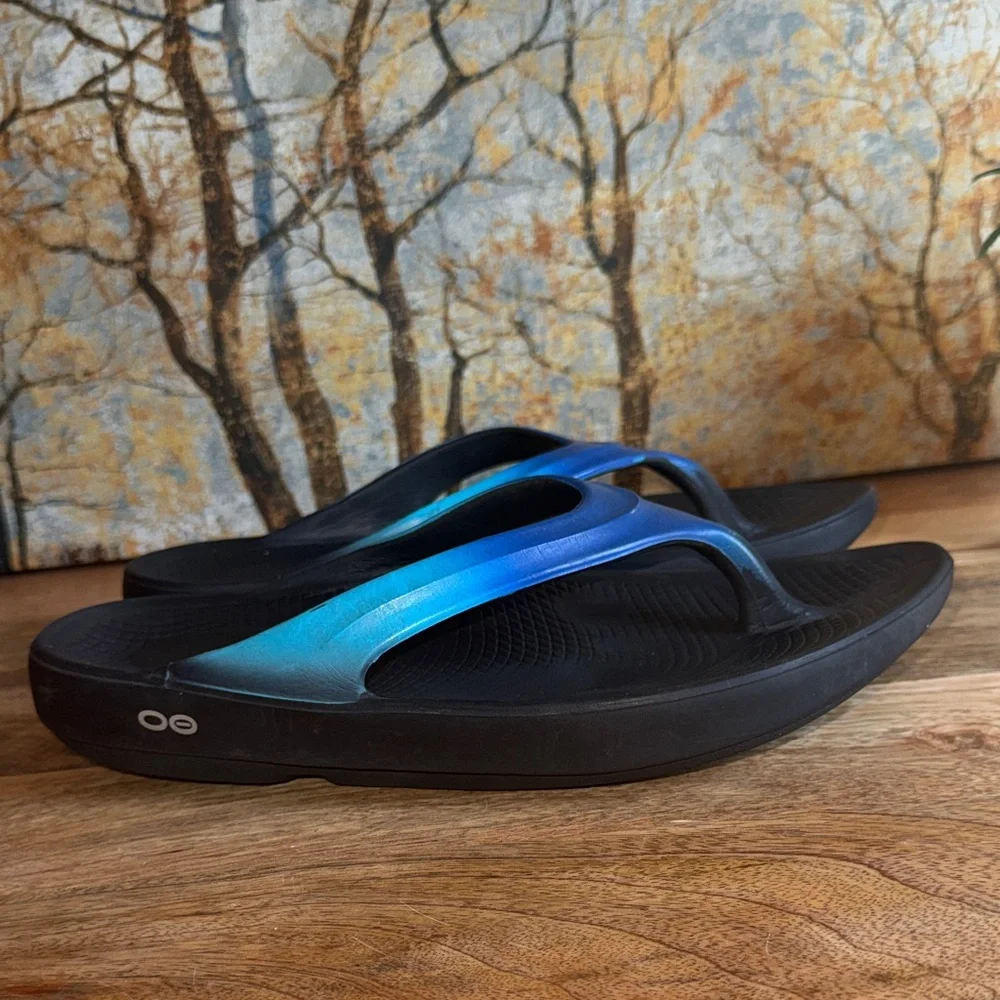 Oofos Oolsla Luxe Recovery  women’s size 9 Flip Flop Sandals Atlantis Blue - Picture 2 of 7